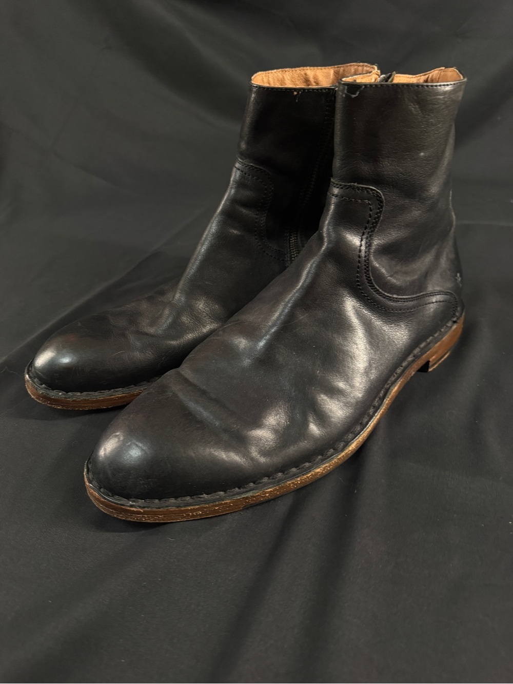 Frye Black Leather Men’s Zip Chelsea Boots